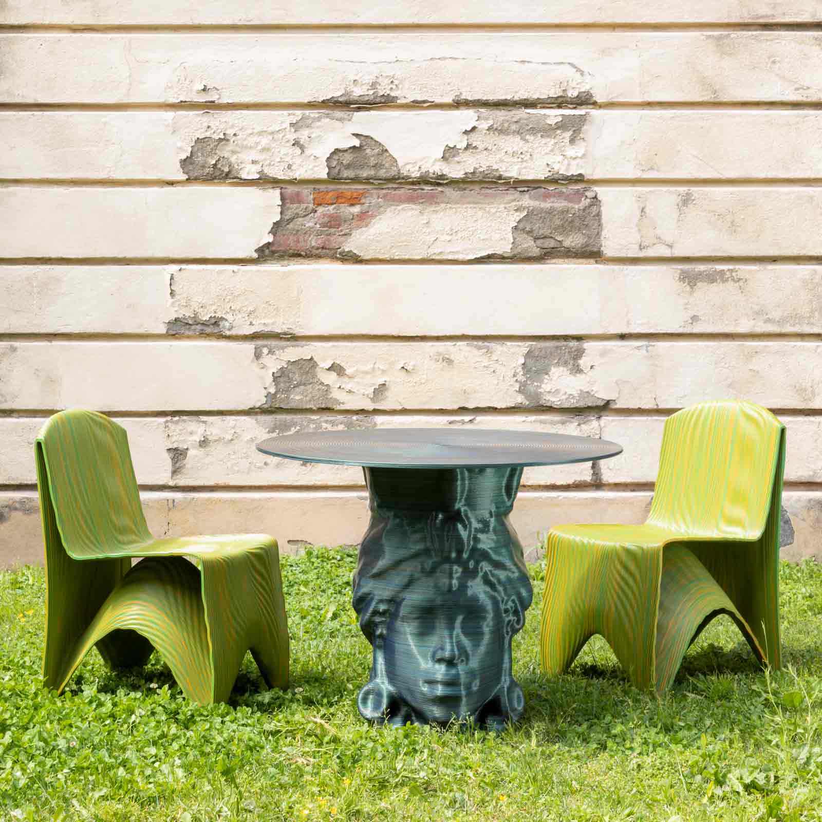 Italian Designer Round Dining Table – Contemporary 3D-Printed Statement Piece