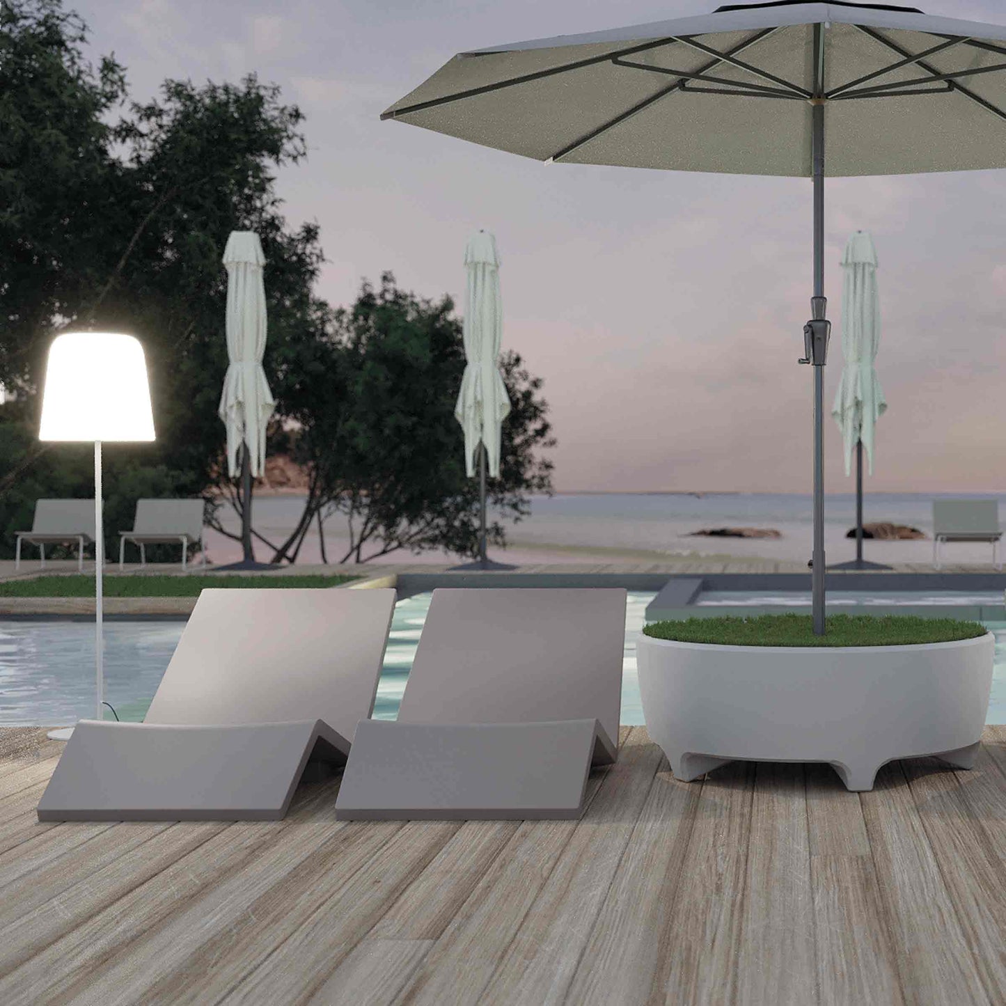Aqua Outdoor Lounger Set – Seashell-Inspired Polyethylene Serralunga Design