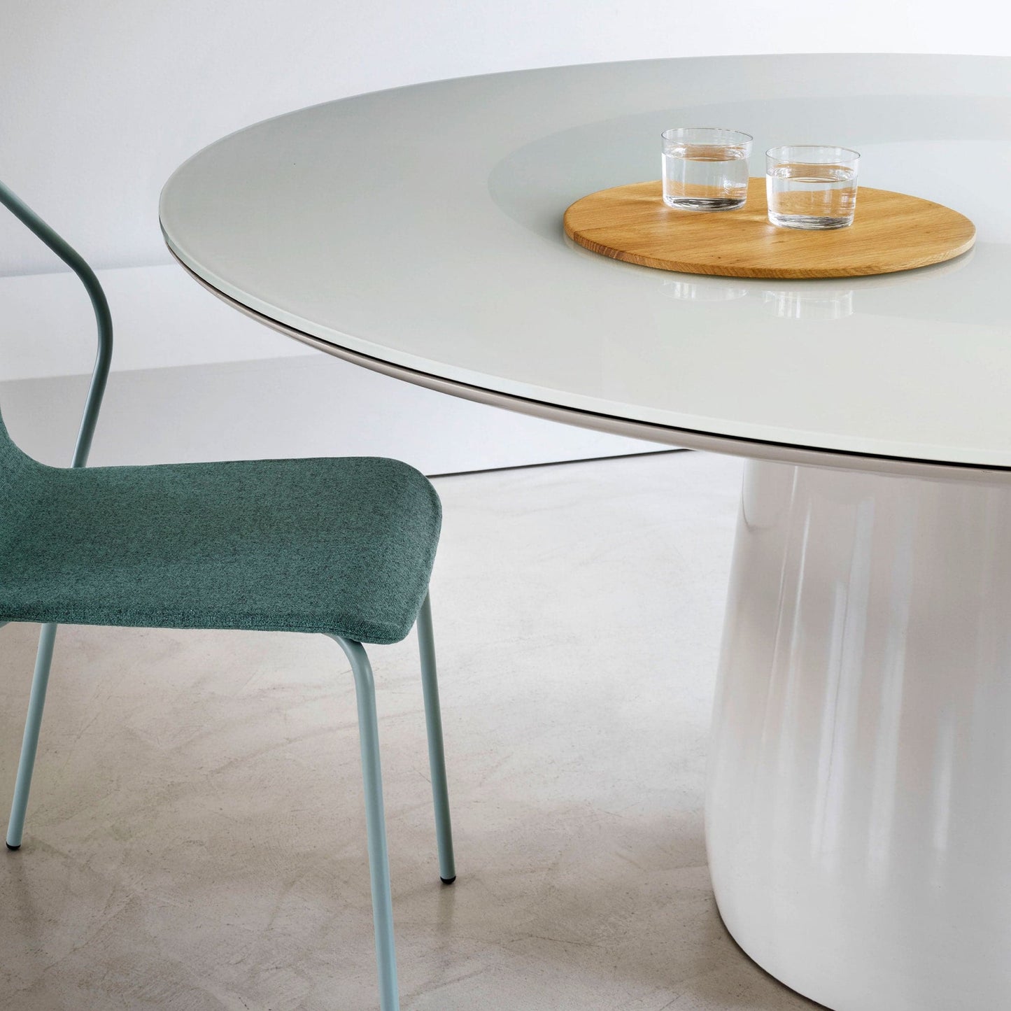 Roundel Dining Table – Italian Designer Glass Statement Piece