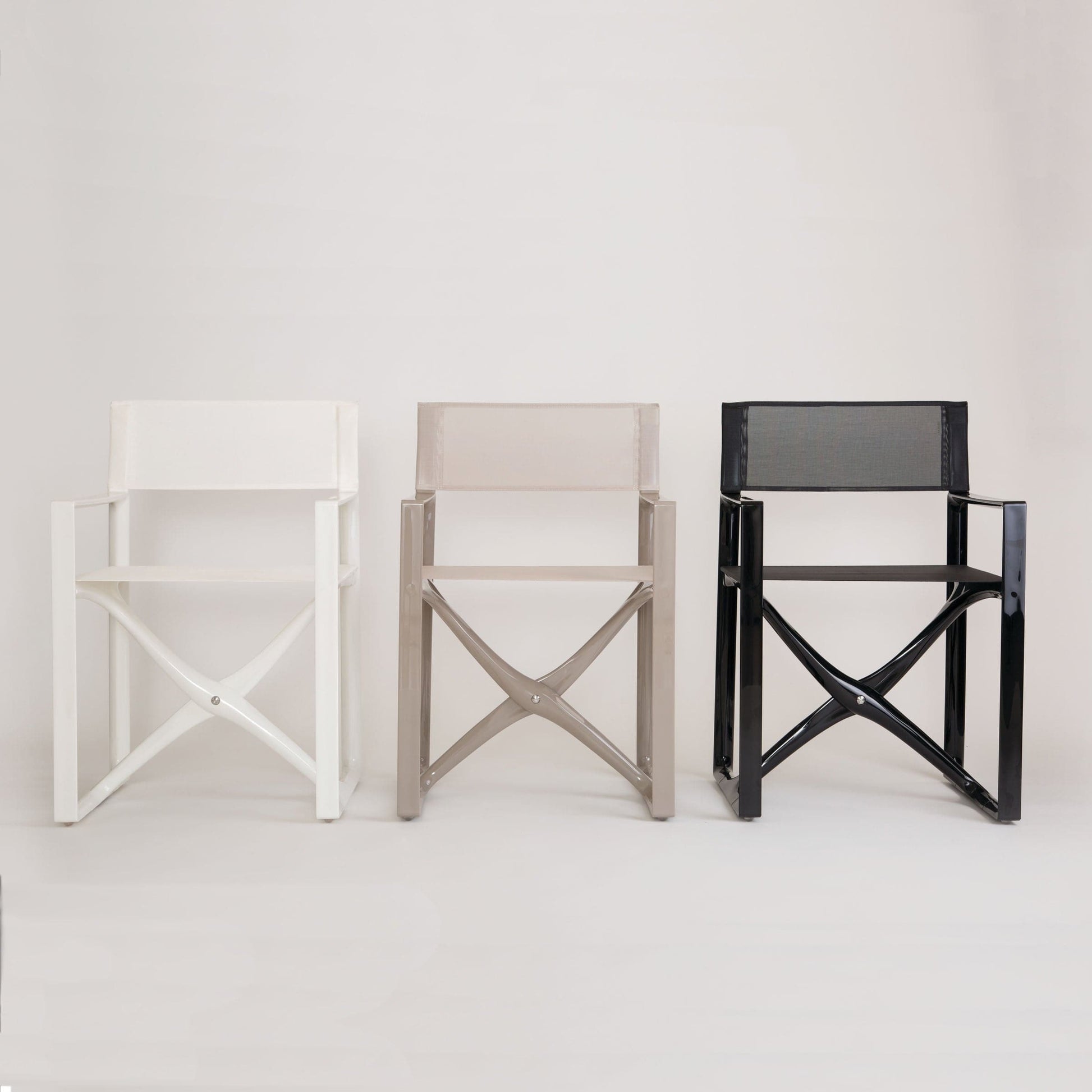 Regista Folding Dining Chair – Polyethylene Designer Piece by Serralunga
