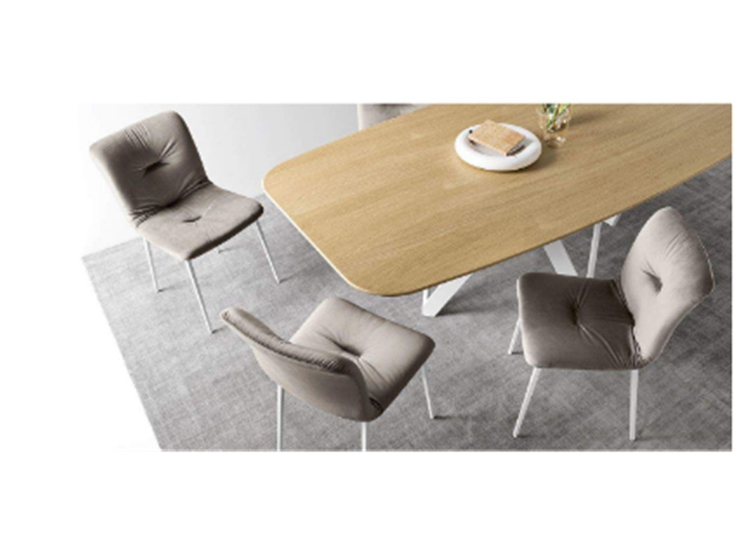 Luxury Modern Annie Soft Dining Chair European Style for Villa
