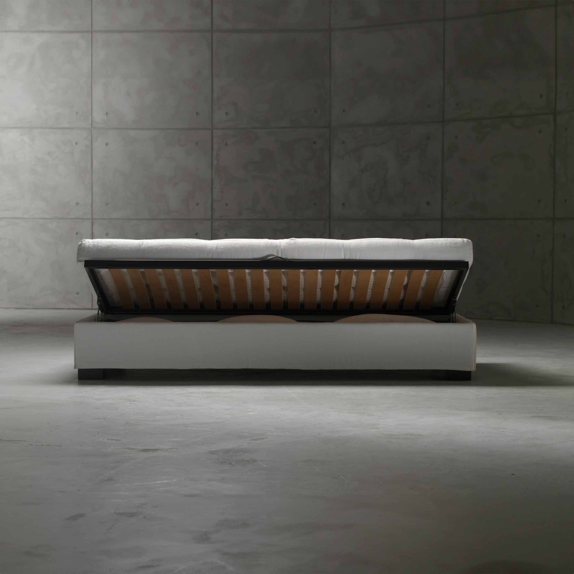 Luxury ISOLA Sofa Bed Modern Italian Style for Villa