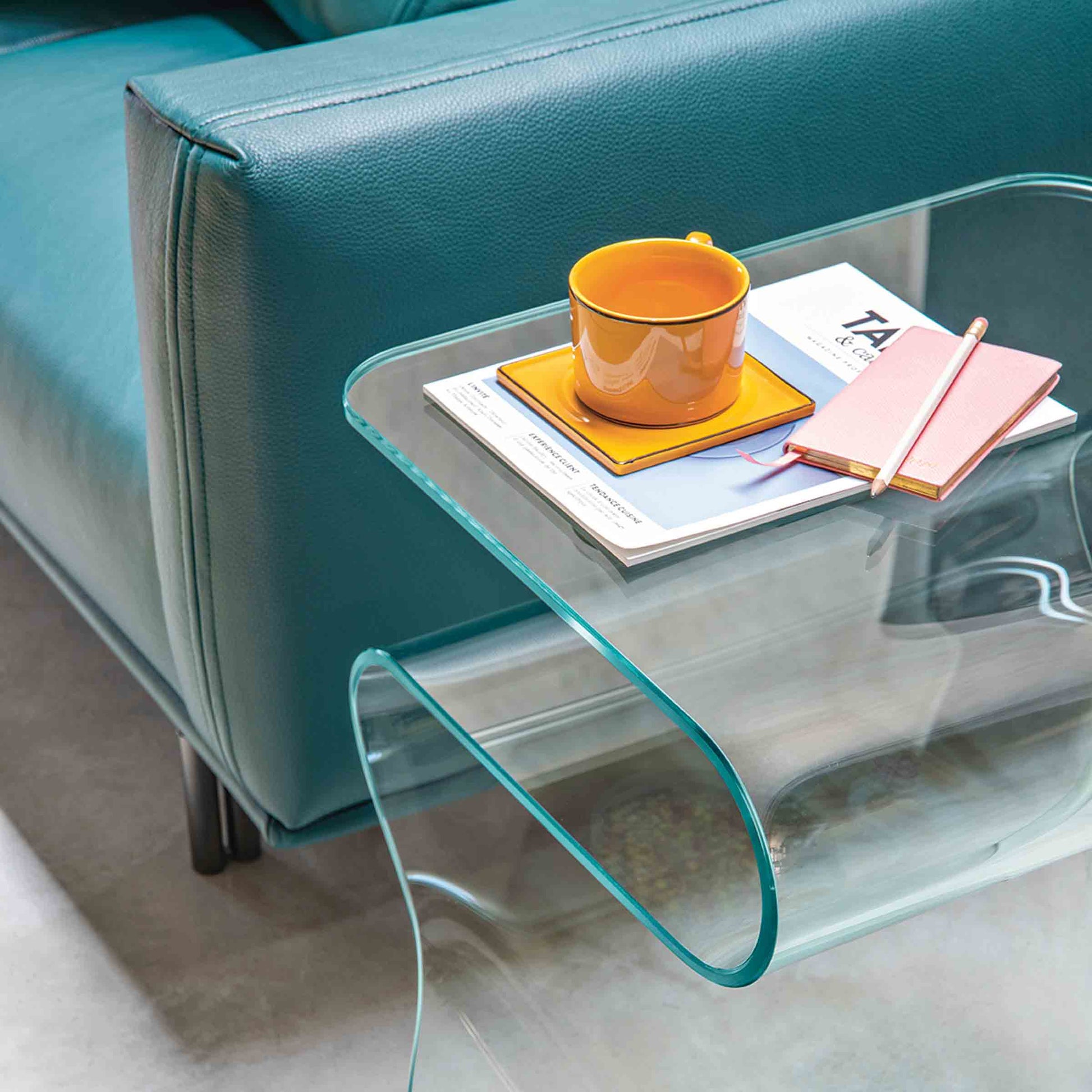 Luxury TOKI Curved Glass Side Table Modern Italian Style for Villa