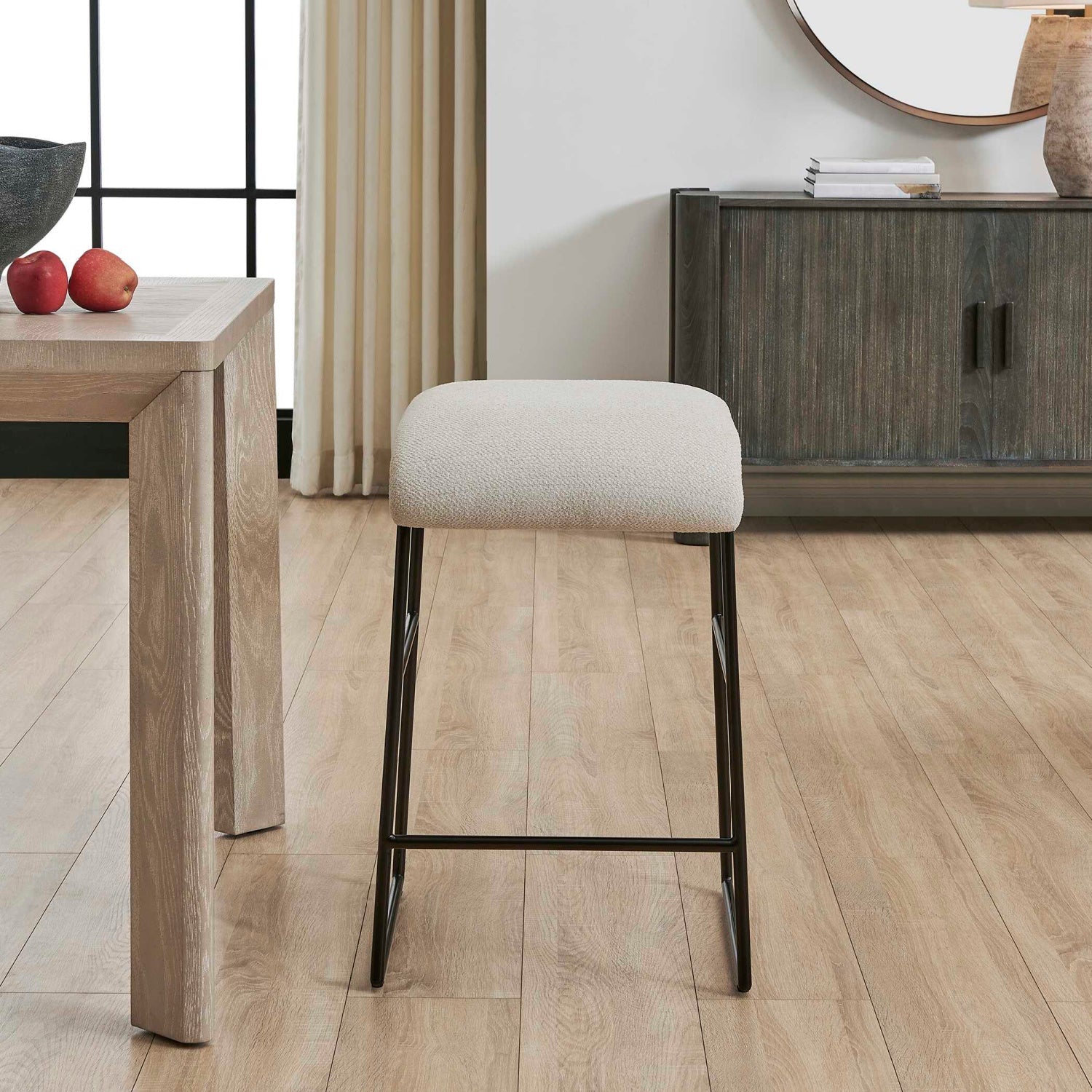 Luxury Upholstered Modern Fabric Counter Stool European Style for Villa