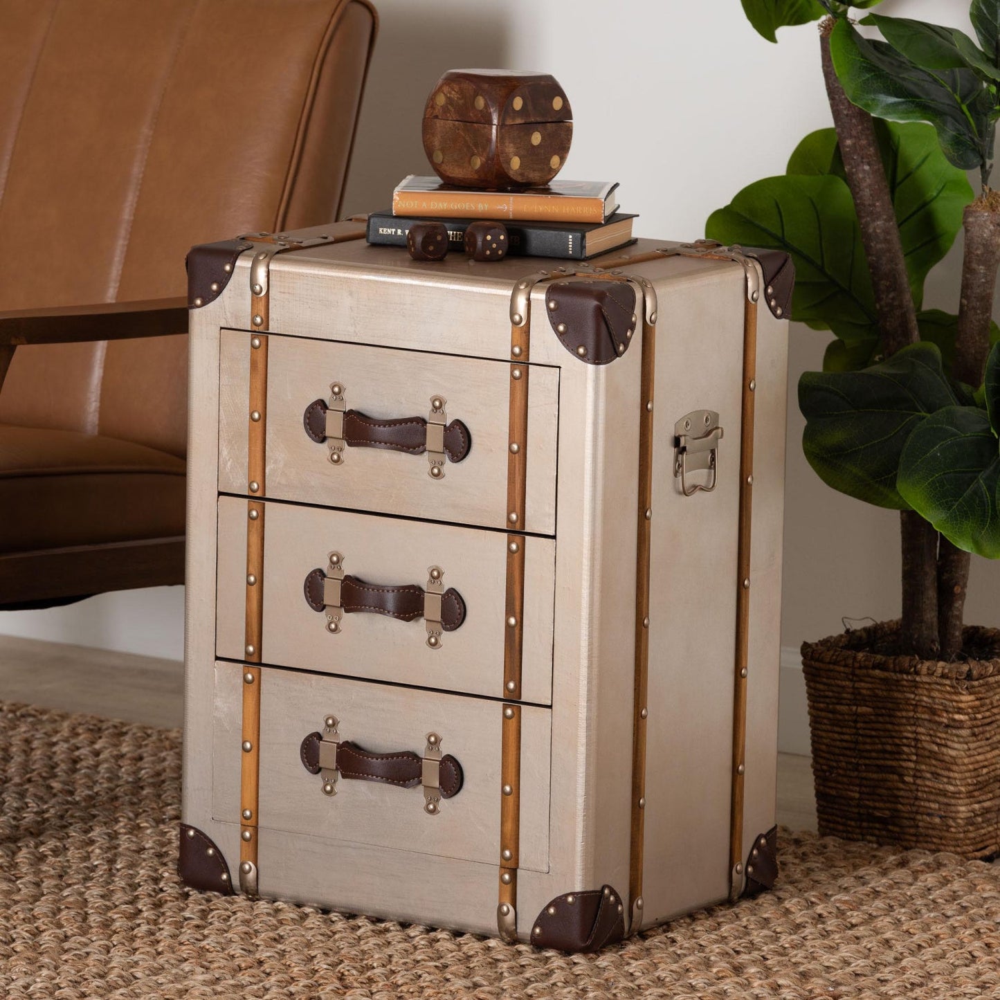 Luxury Modern Naylor 3-Drawer Cabinet European Style for Villa