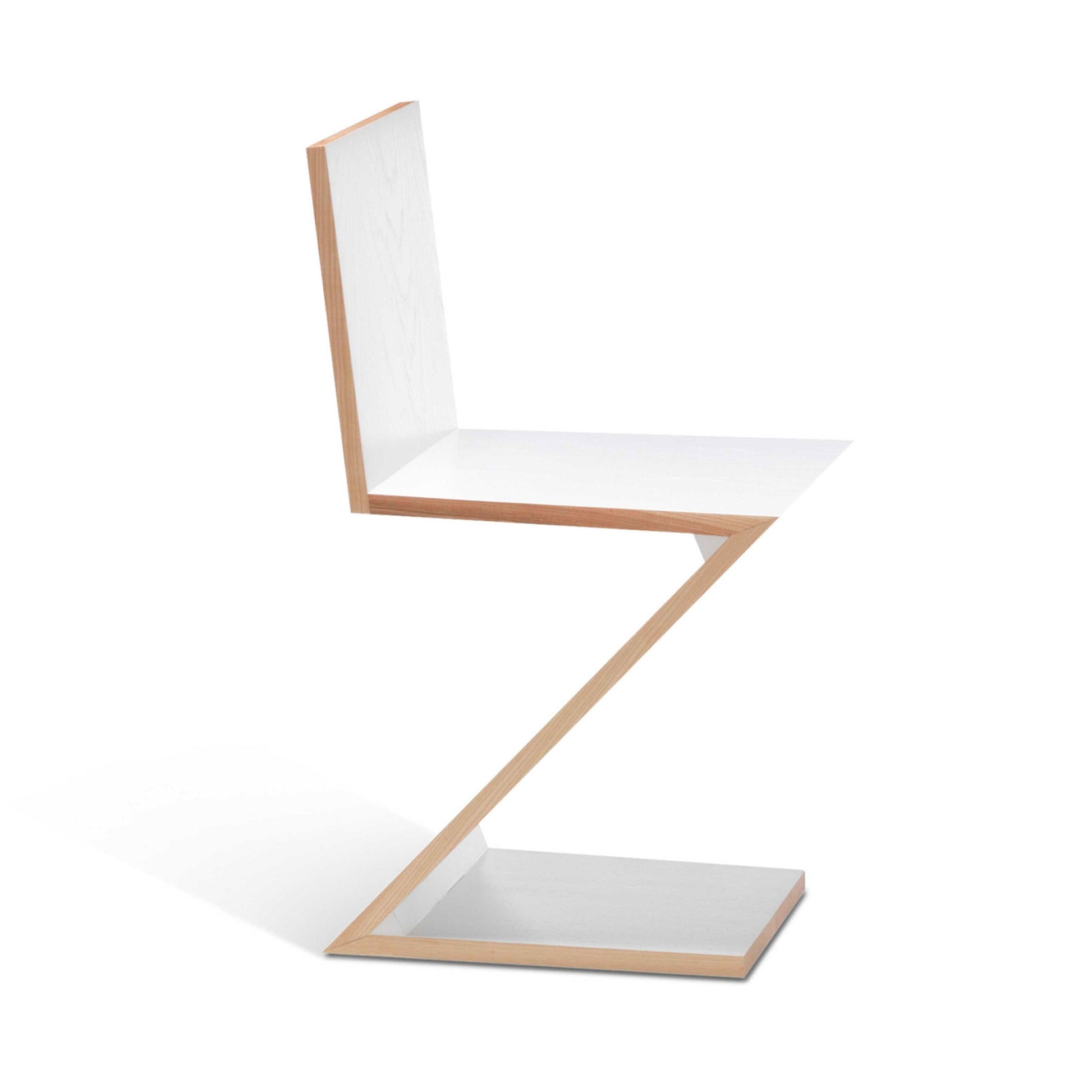 Zig Zag Chair – Cantilevered Wood Statement by Rietveld for Cassina | 280