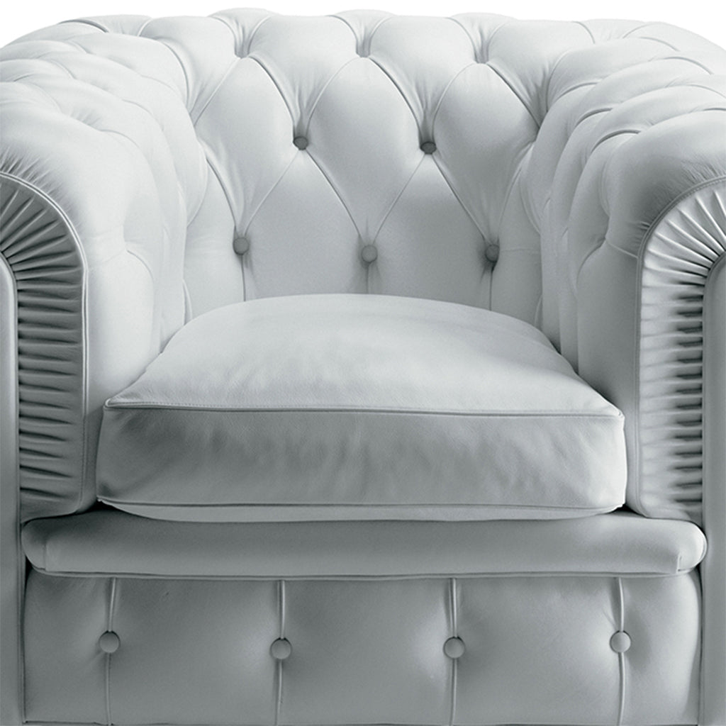 Luxury CHESTER Leather Armchair Modern Italian Style for Villa