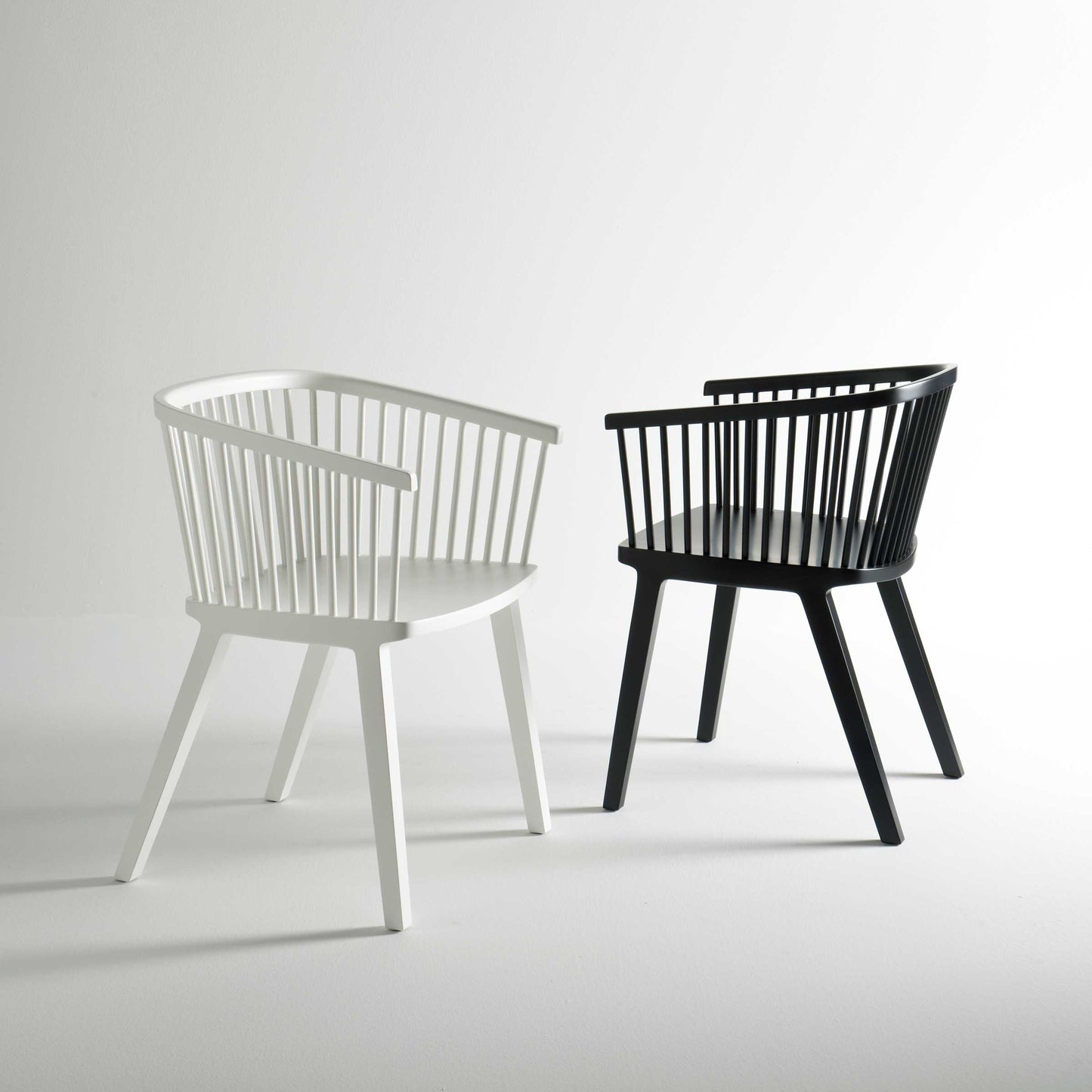 Colé Italia Secreto Dining Chair – Windsor-Inspired Beechwood Seat – Contemporary Designer Furniture