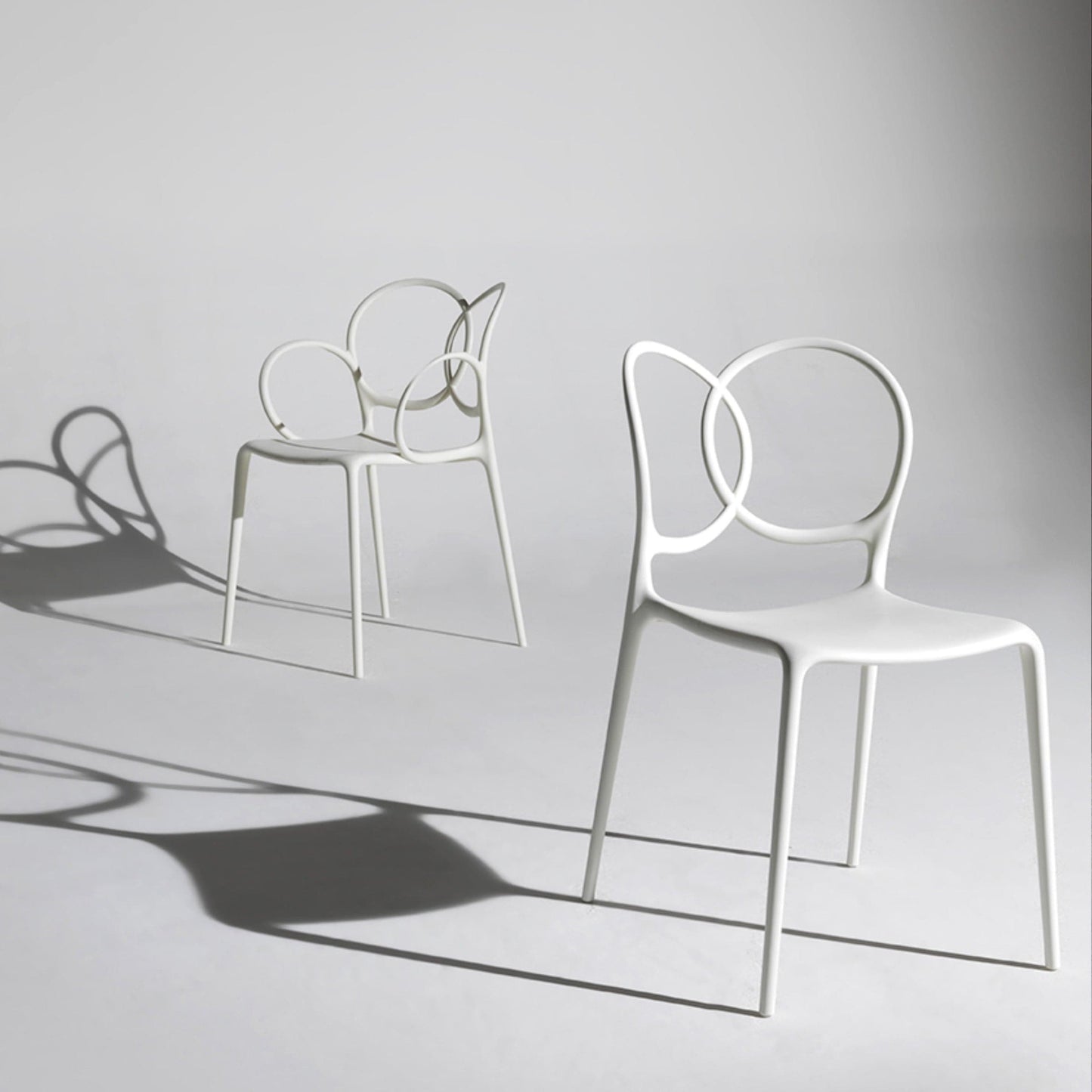Sissi Dining Chair – Sculptural Loop Backrest Polypropylene Monobloc by Driade