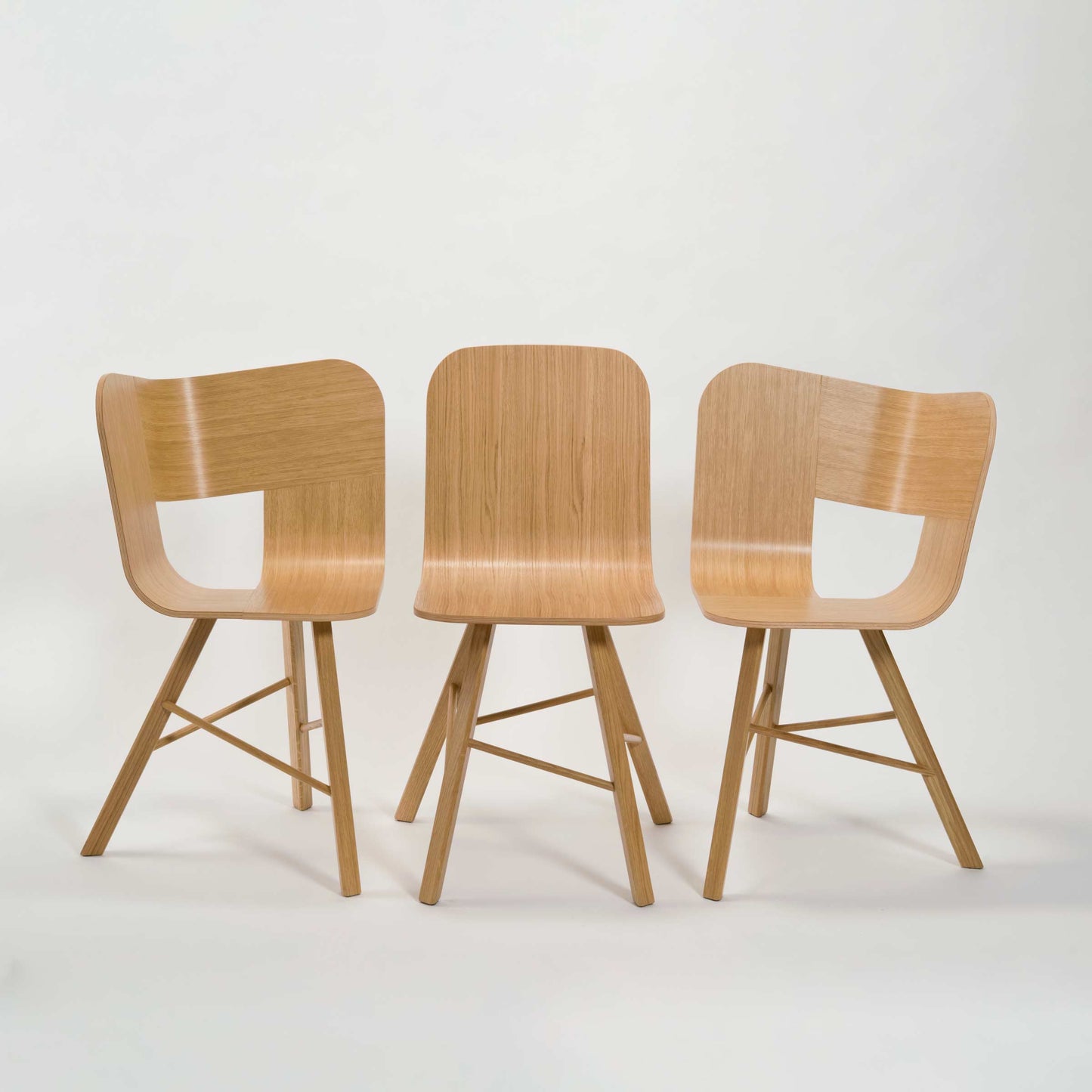 Tria Wood Dining Chair – Sculptural Three-Leg Oak Design by Colé Italia