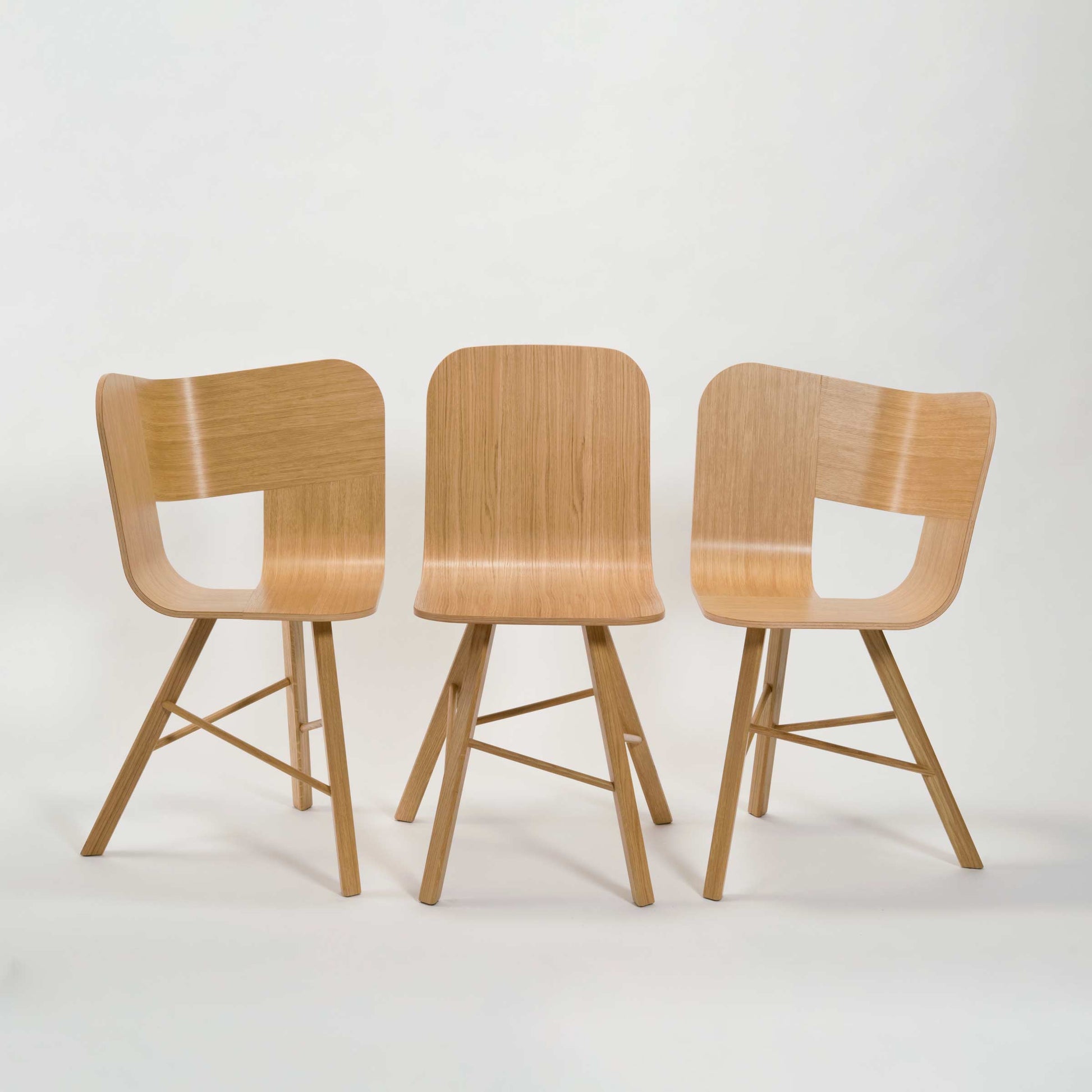 Tria Wood Dining Chair – Sculptural Three-Leg Oak Design by Colé Italia
