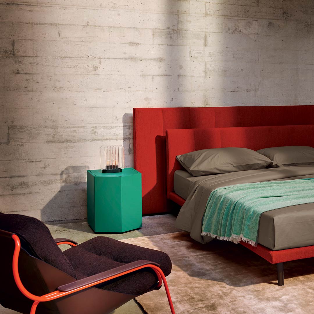 Luxury Z24 Wood Bedside Table Modern Italian Style for Villa
