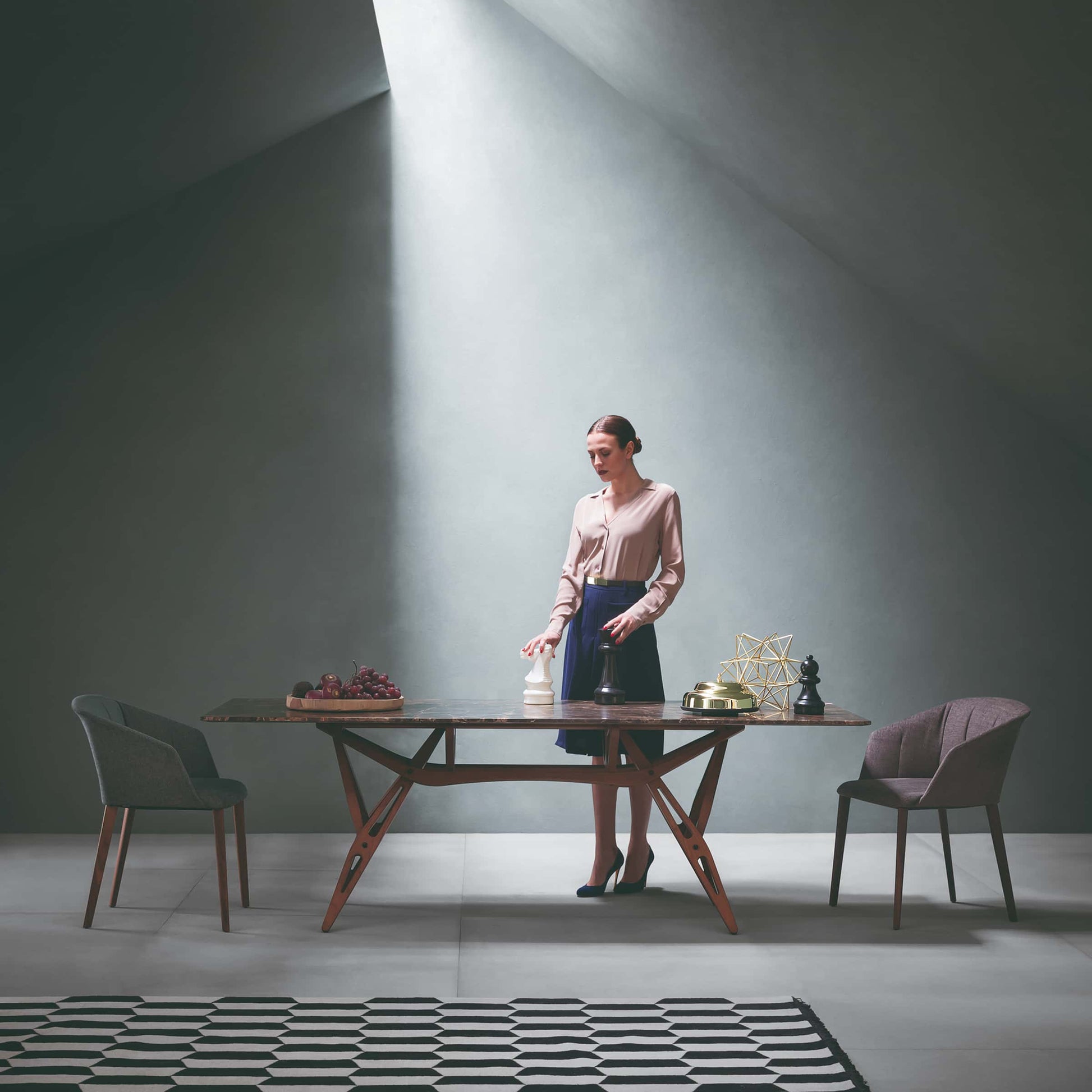Reale Dining Table – Glass and Oak Statement Piece