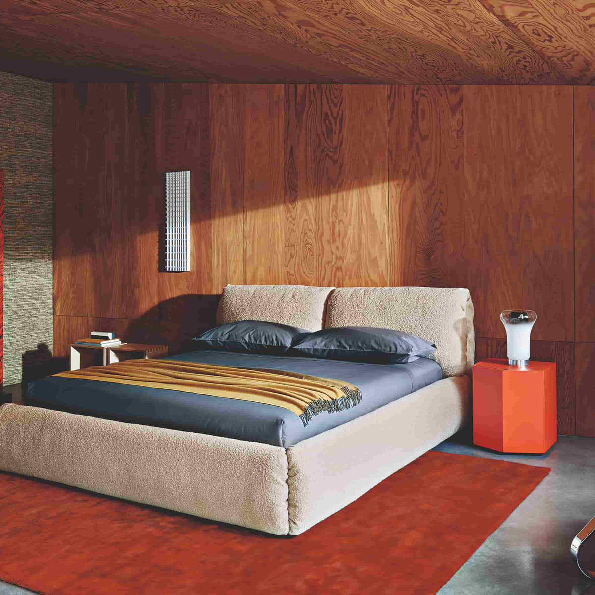 Luxury Z24 Wood Bedside Table Modern Italian Style for Villa