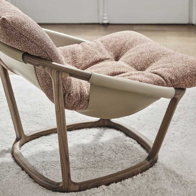 Luxury Amarantha Armchair Modern Italian Style for Villa
