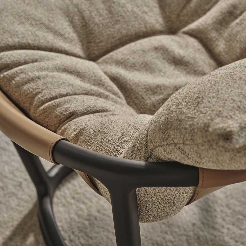 Luxury Amarantha Armchair Modern Italian Style for Villa