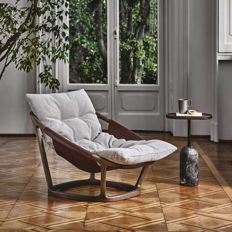 Luxury Amarantha Armchair Modern Italian Style for Villa
