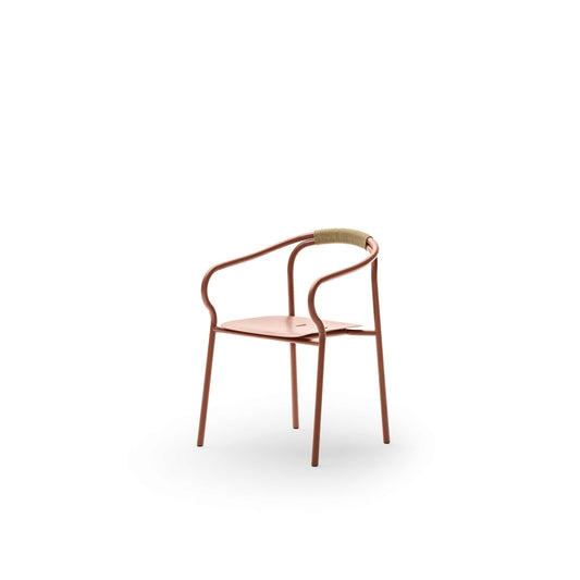 Outdoor Armchair Salò – Lightweight Aluminium Modernist Statement Piece by Unopiù