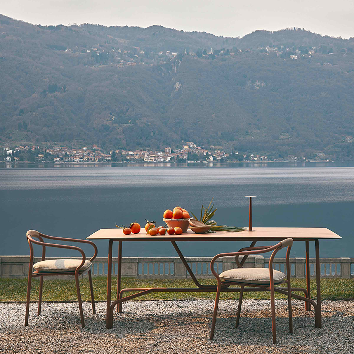 Luxury SALÒ Dining Table Modern Italian Style for Villa