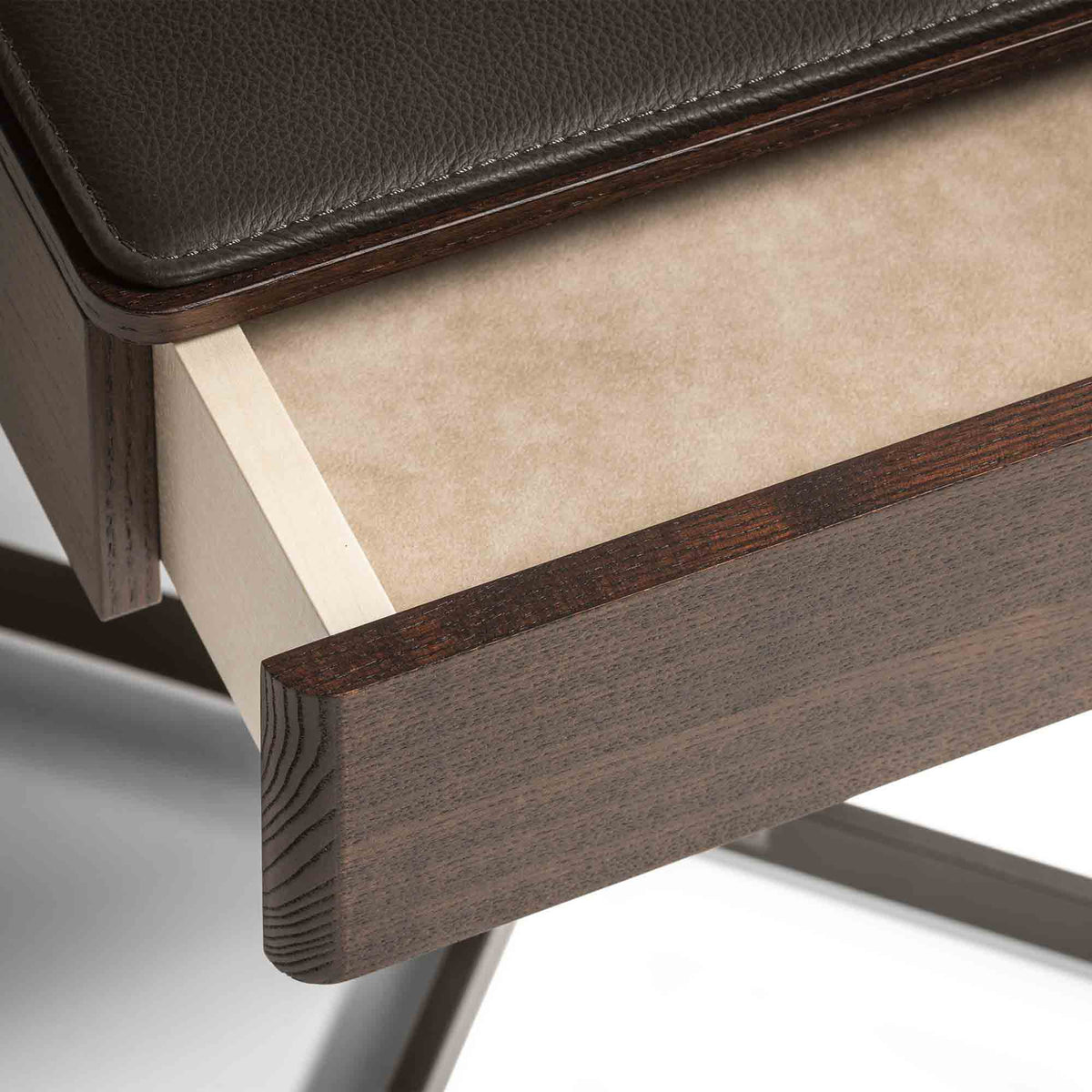 Luxury BOB Leather Wood Side Table Modern Italian Style for Villa