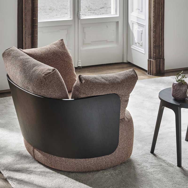 Luxury Calin Armchair Modern Italian Style for Villa