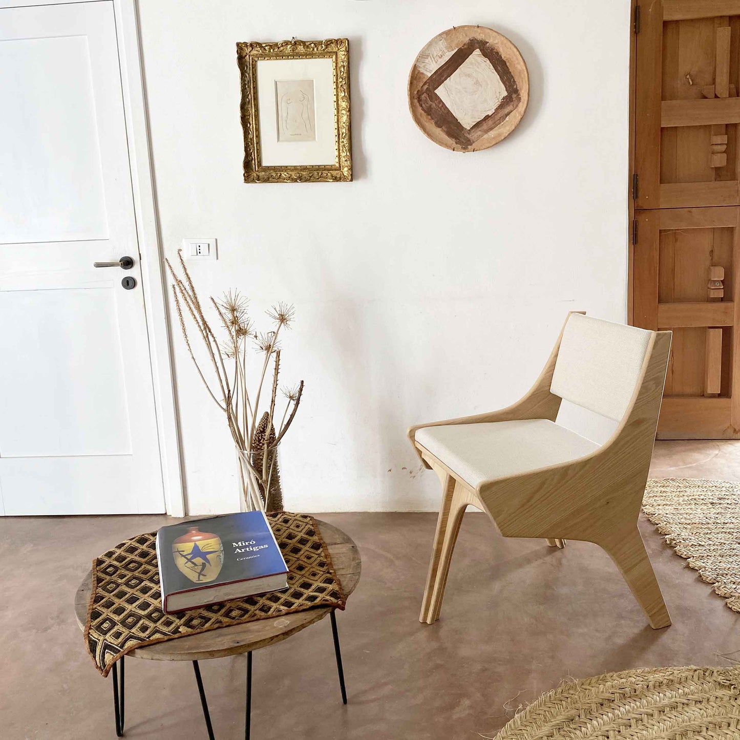 Dining Chair Sculptural Design Oak & Cream by Jules Régis – Contemporary Statement