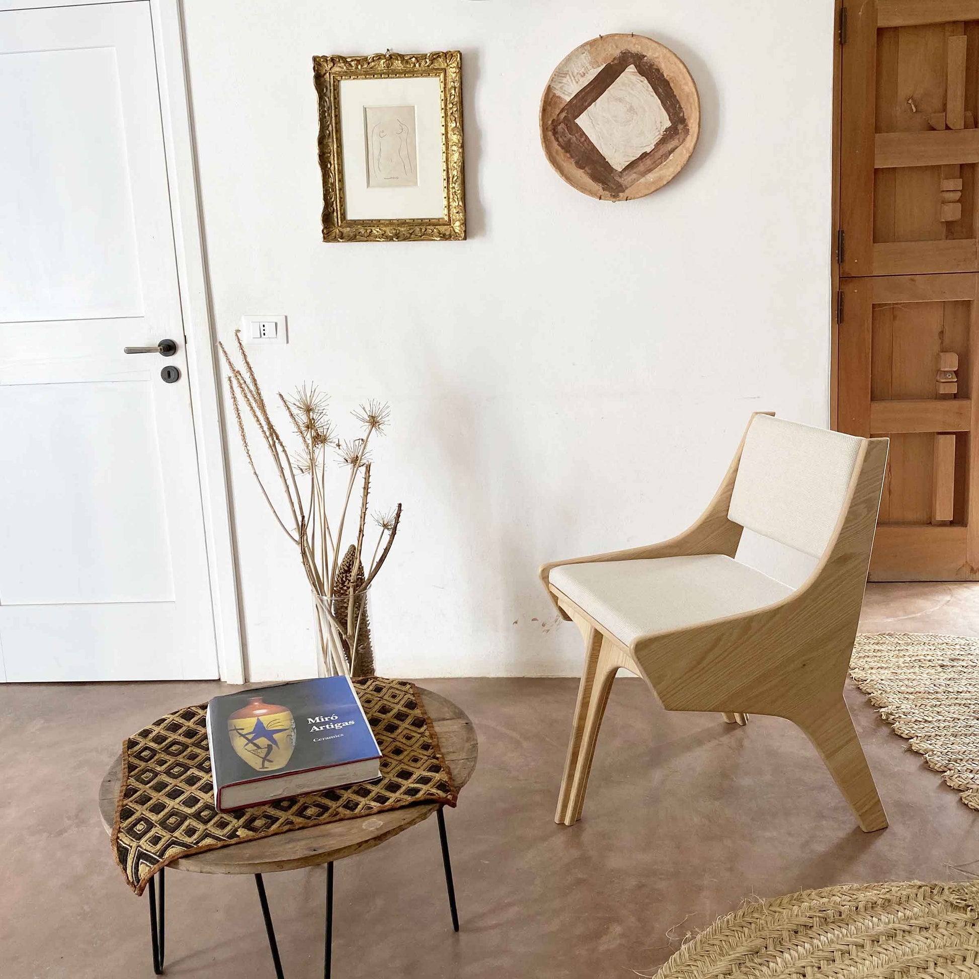 Dining Chair Sculptural Design Oak & Cream by Jules Régis – Contemporary Statement
