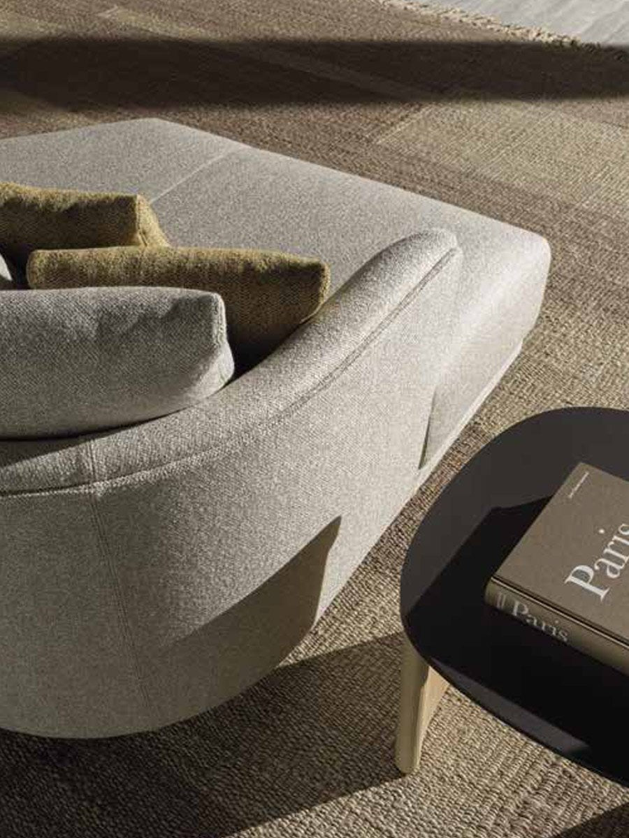 Luxury Cleo Modular Sofa Modern Italian Style for Villa