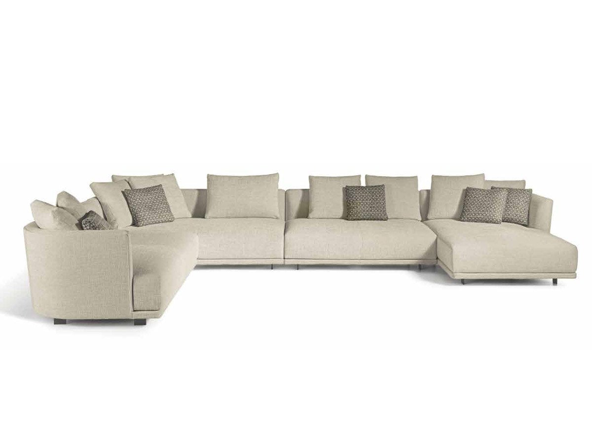 Luxury Cleo Modular Sofa Modern Italian Style for Villa