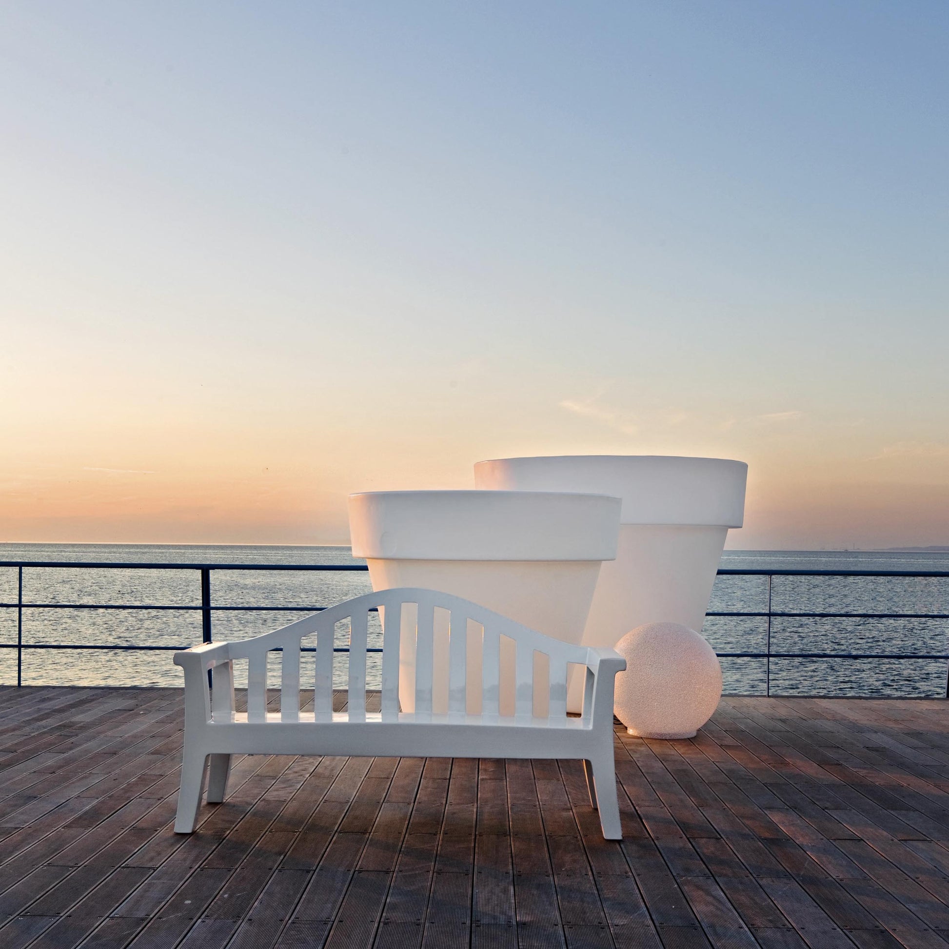 Outdoor Bench – Sculptural Giulietta Polyethylene Statement Piece by Rizzatto