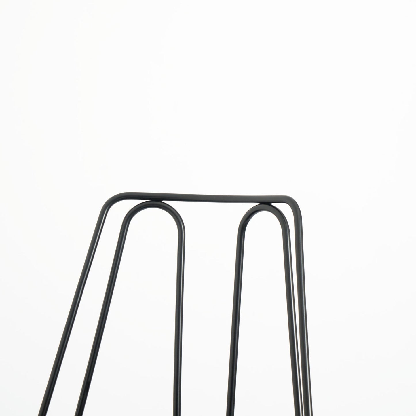 Certosina Pipe Dining Chair – Sinuous Metal Frame, Fabric Upholstery