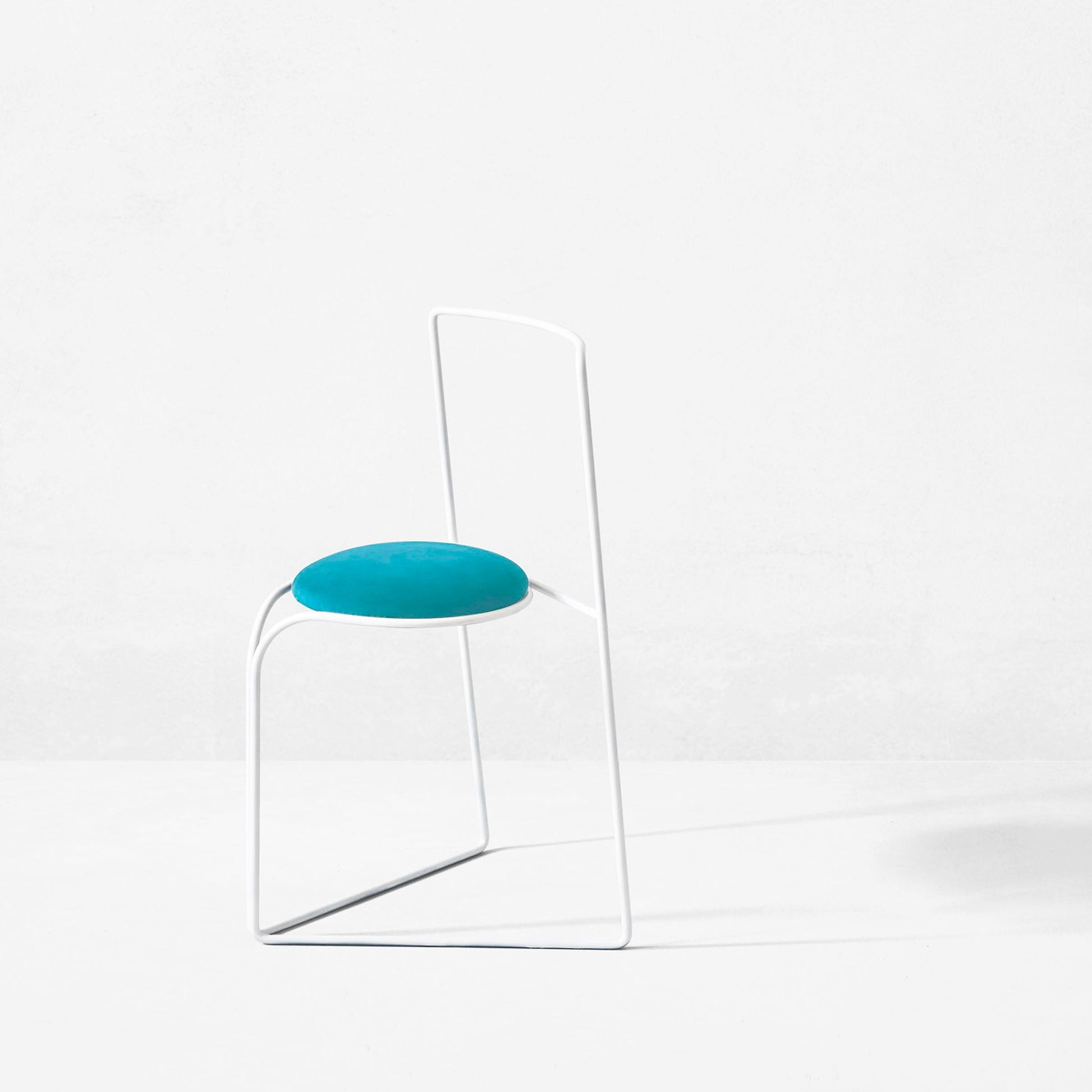 Dining Chair – Flow Chair Sculptural Design – Steel & Velvet – LapiegaWD – Contemporary