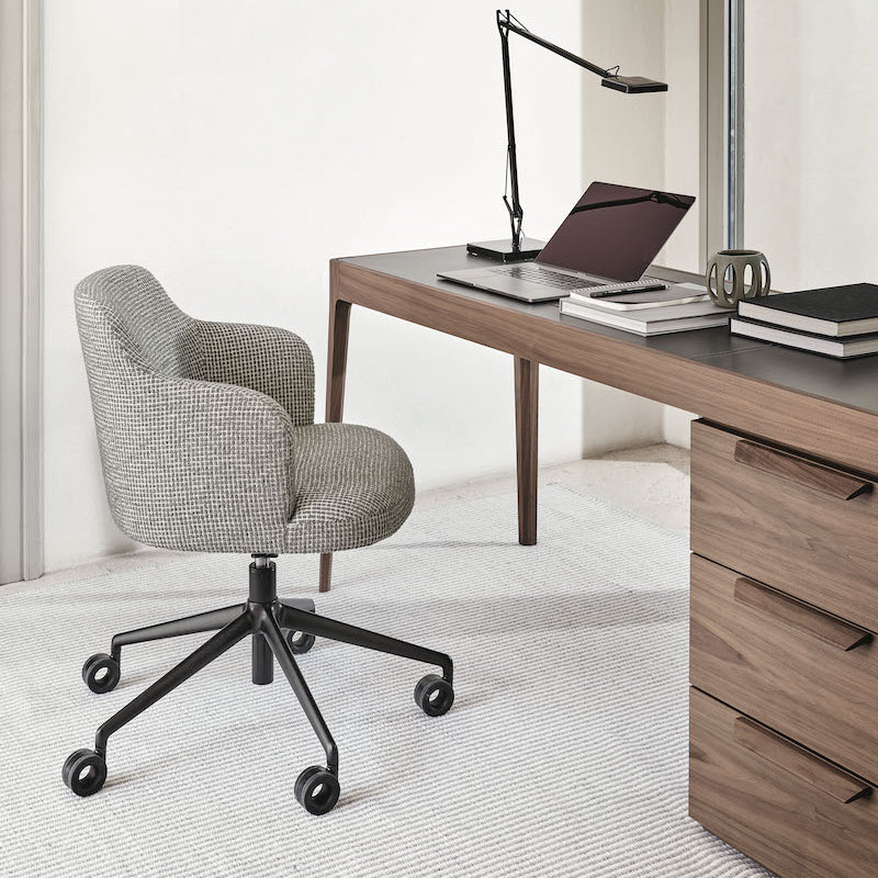 Luxury Abby Castors Swivel Armchair Modern Italian Style for Villa