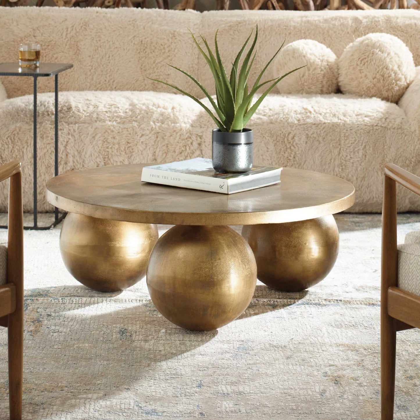 Luxury Aluminum Sphere Base Coffee Table Modern Italian Style for Villa