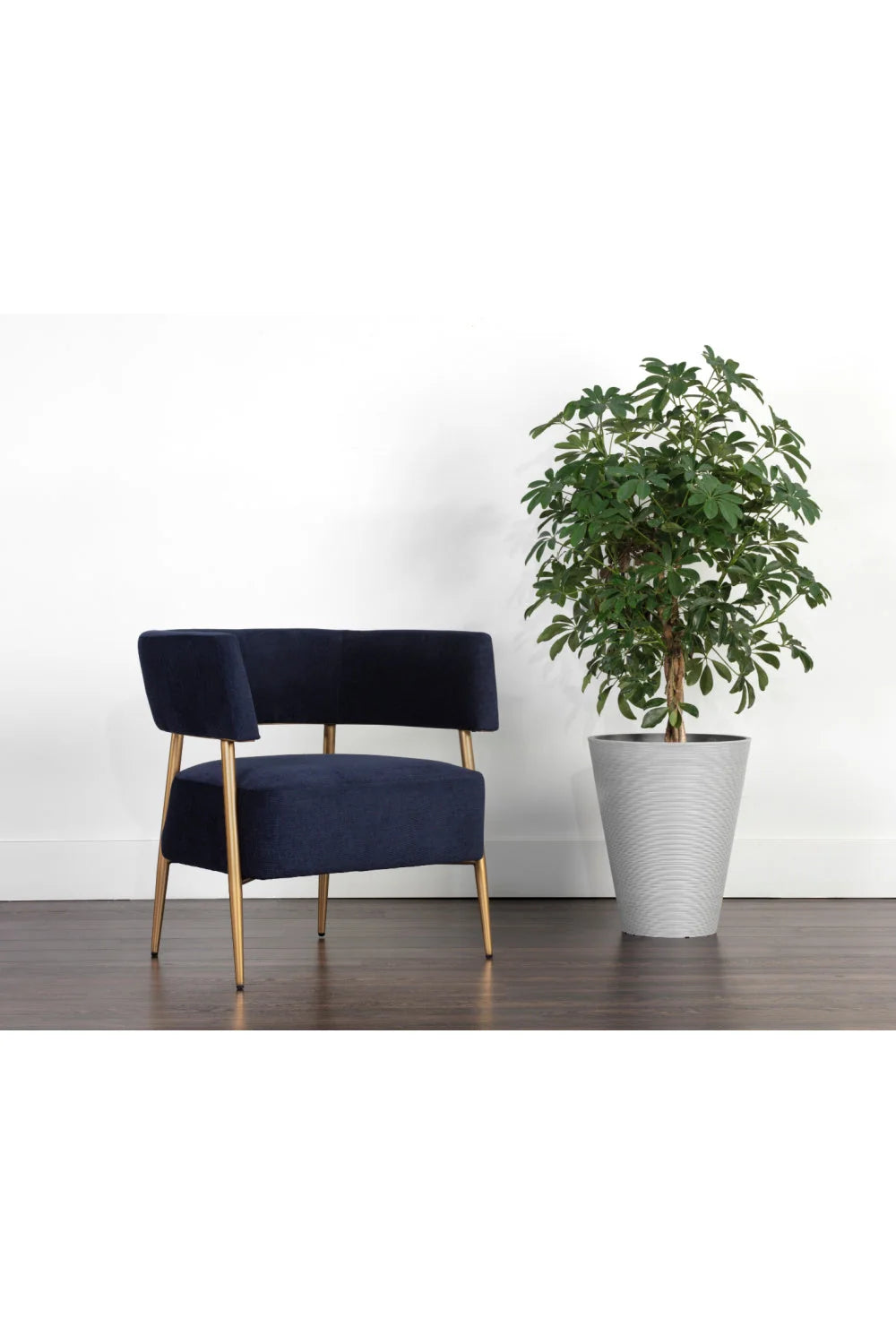 Luxury Antique Brass Lounge Chair Modern Italian Style for Villa