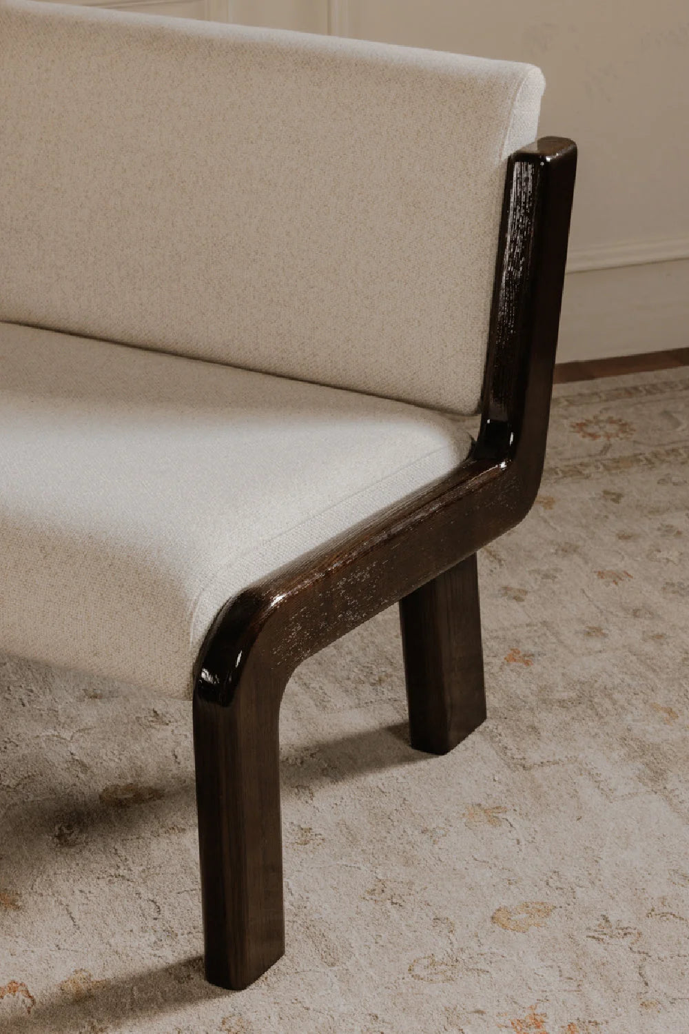 Luxury Ash Framed Lounge Chair Modern Italian Style for Villa