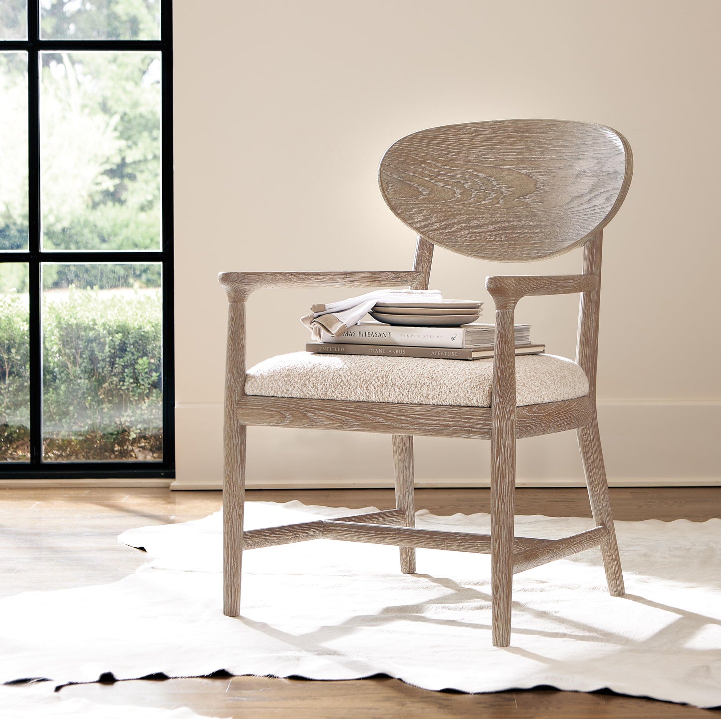 Luxury Aventura Fabric Armchair Modern Italian Style for Villa