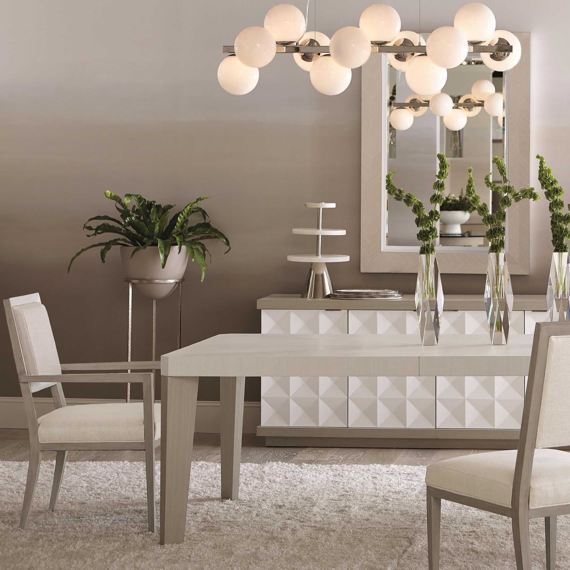 Luxury Axiom Fabric Armchair Modern Italian Style for Villa