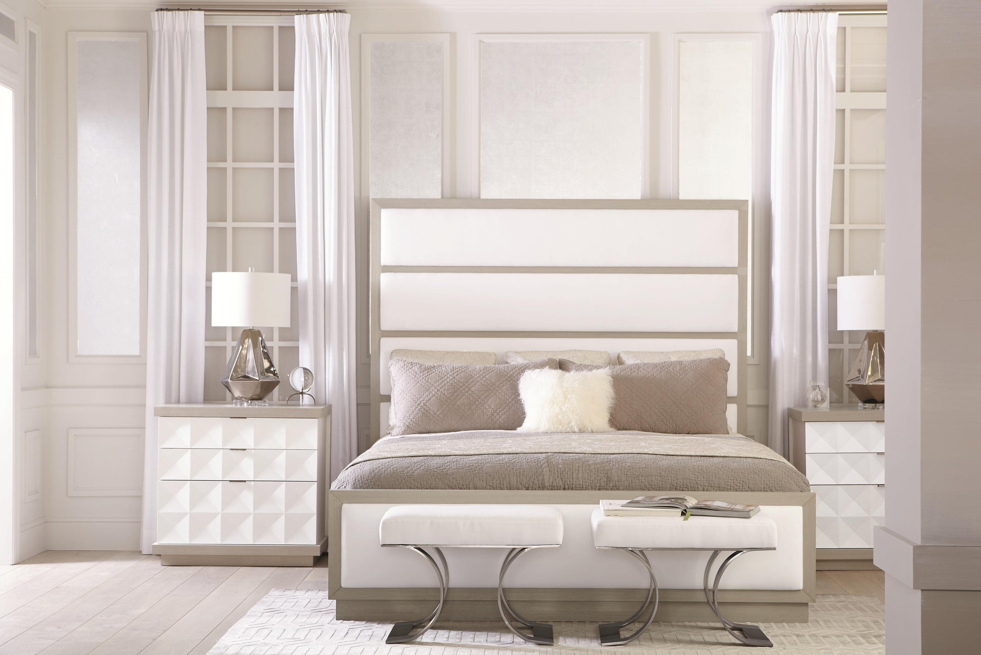 Luxury Axiom Fabric Panel Bed Modern Italian Style for Villa