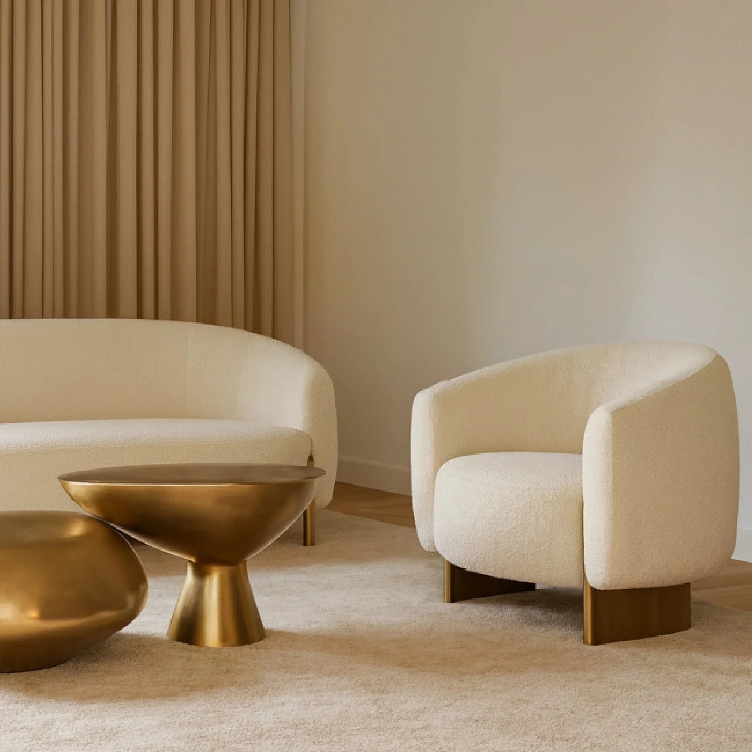 Luxury Beige Curved Fabric Accent Chair European Style for Villa