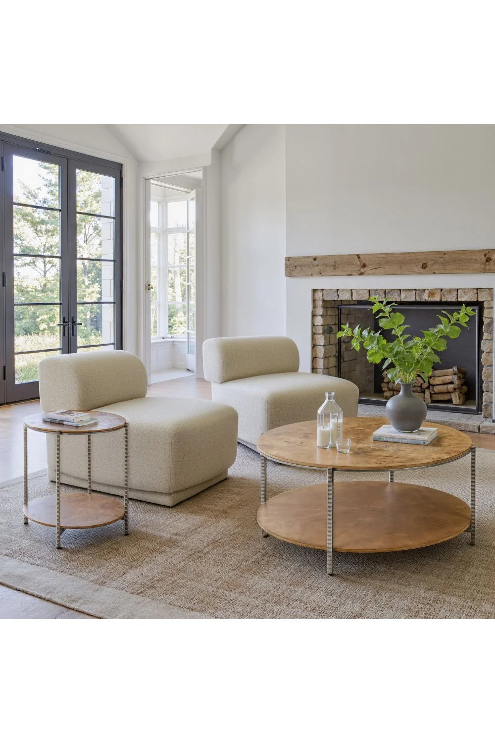 Luxury Beige Minimalist Accent Chair Modern Italian Style for Villa