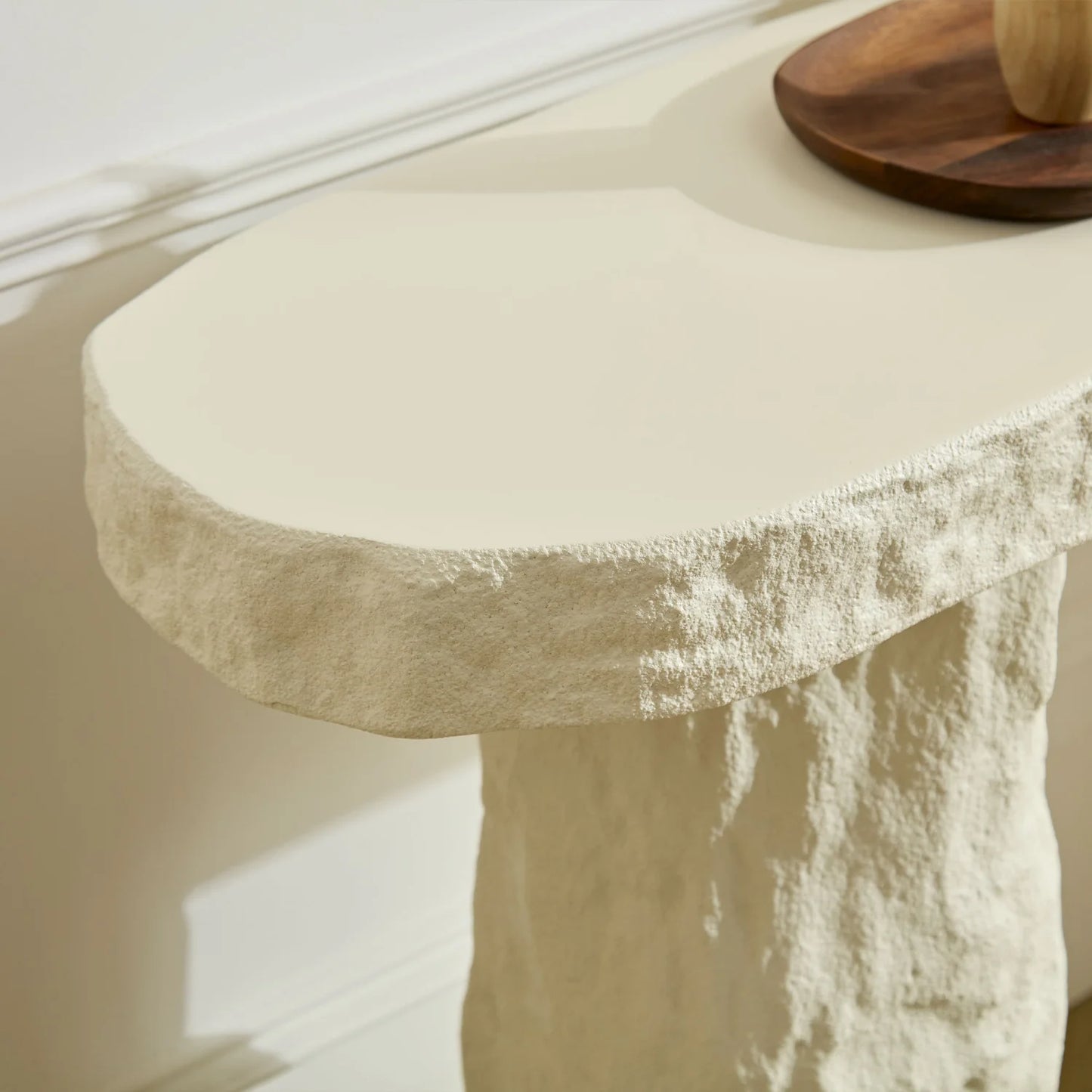 Luxury Beige Sculptural Console Table Modern Italian Style for Villa