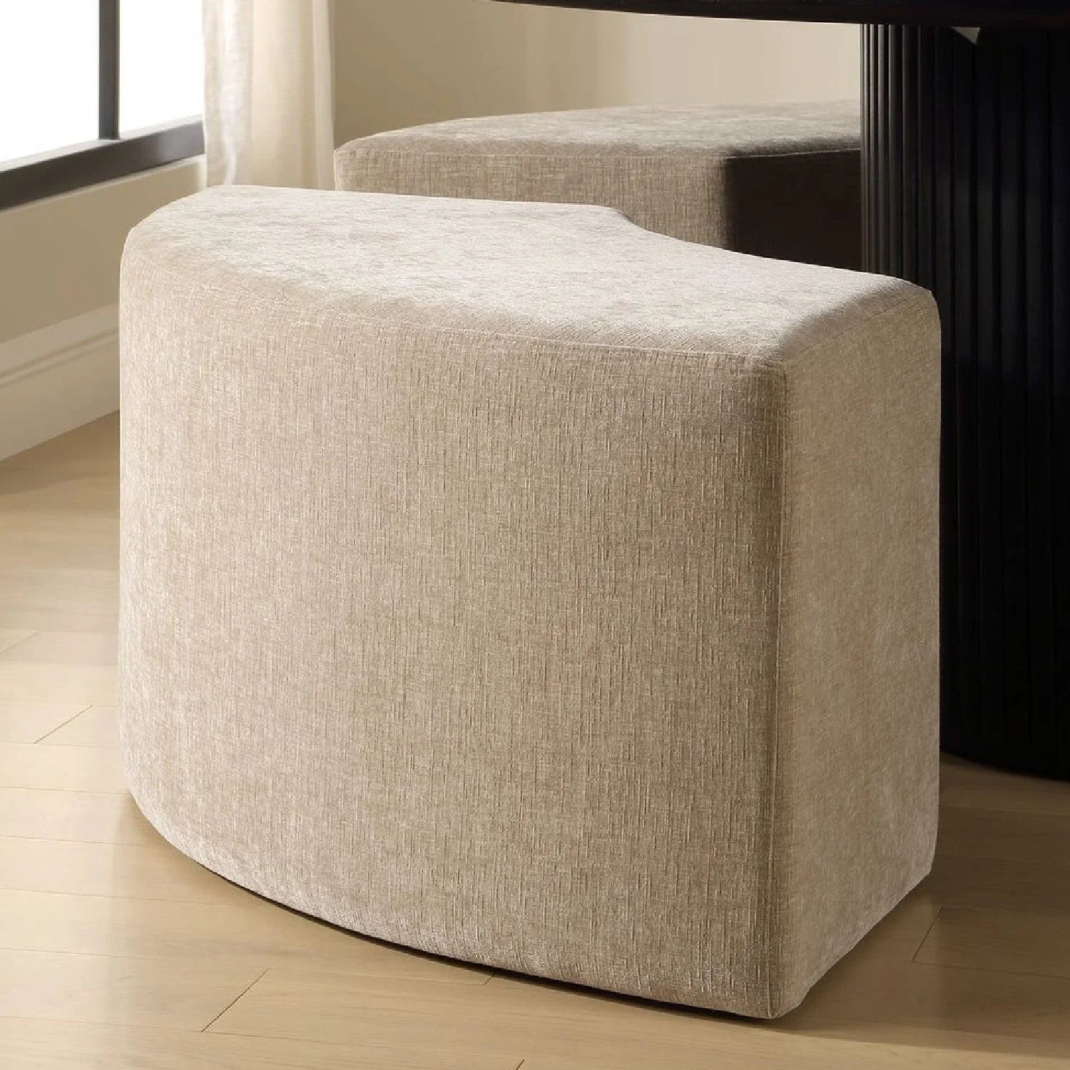 Luxury Beige Velvet Curved Bench European Style for Villa