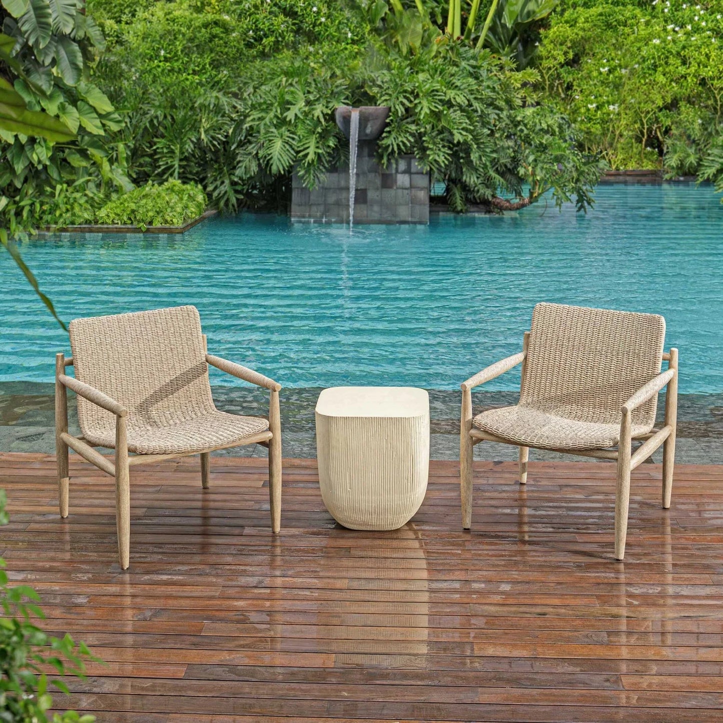 Luxury Beige Wicker Lounge Chair Modern European Style for Villa
