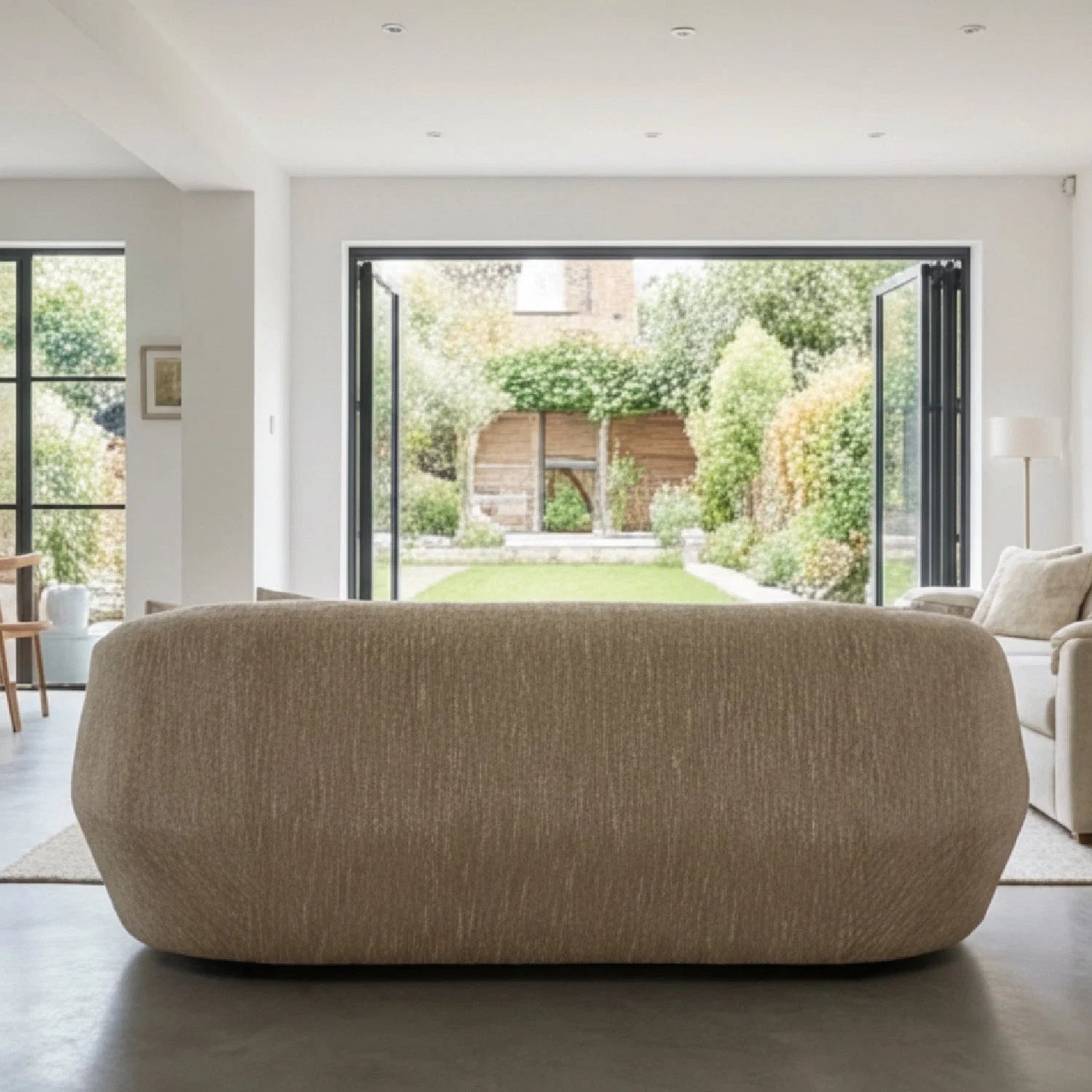Luxury Belinda Fabric Sofa Modern Italian Style for Villa