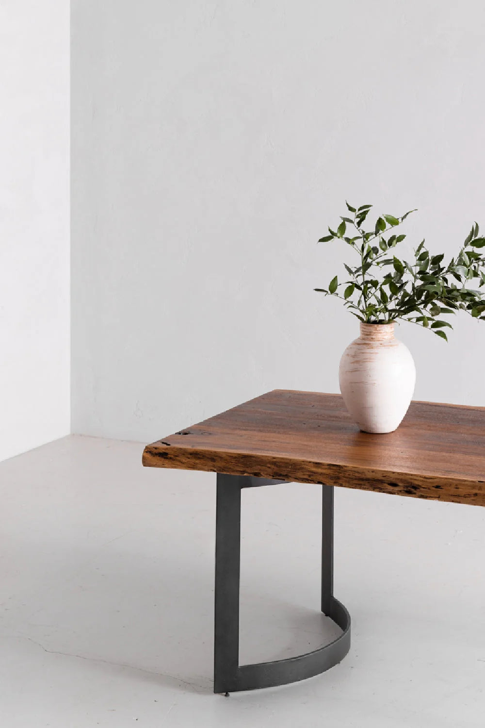 Luxury Bent Acacia Dining Table Modern Italian Style for Villa