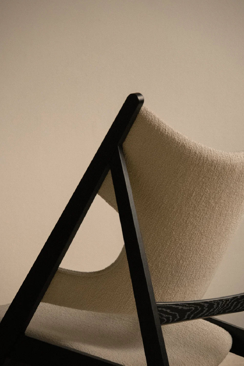 Luxury Black Oak Lounge Chair Modern Italian Style for Villa