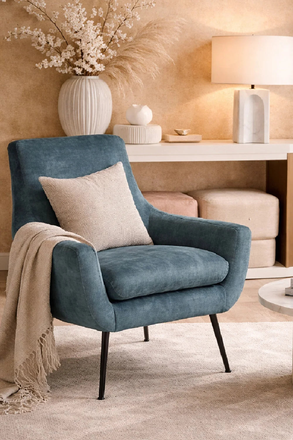 Luxury Blue Fabric Lounge Chair Modern European Style for Villa