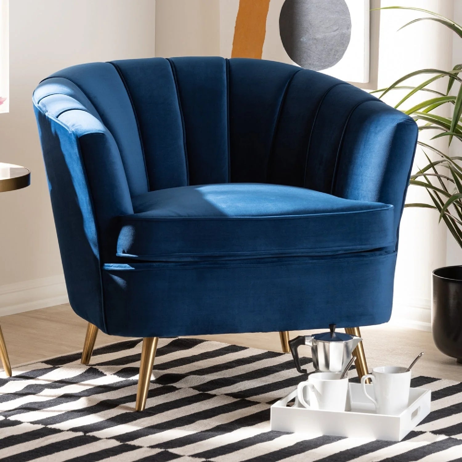 Luxury Blue Velvet Accent Chair Modern European Style for Villa