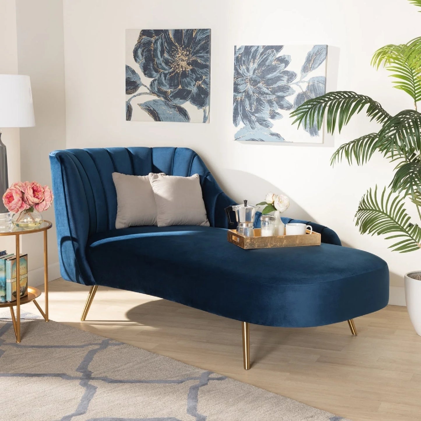 Luxury Blue Velvet Lounge Chair Modern Italian Style for Villa